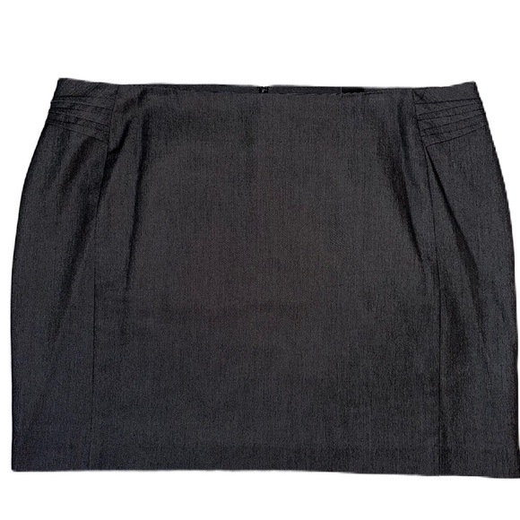 Amanda & Chelsea Dresses & Skirts - Amanda + Chelsea NWT contemporary Fit skirt Size 24W